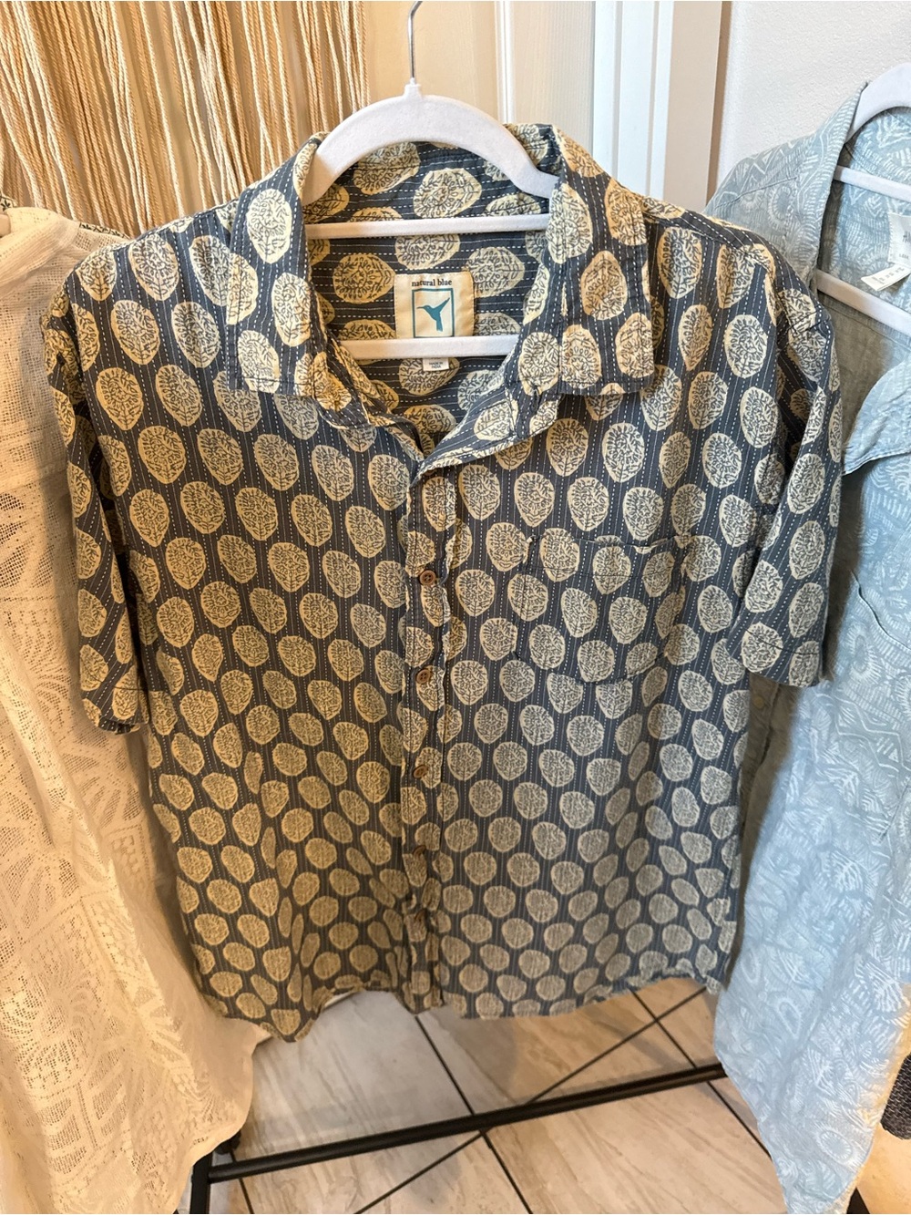 Short-Sleeve Button-Down Shirt in Blue with Cream Medallion Print